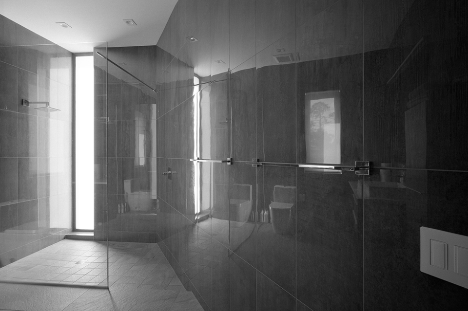 scan of ur photograph ur-gomez092w