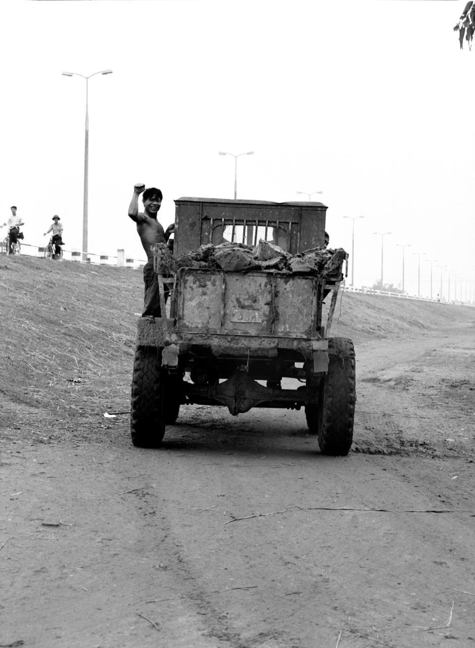 worker, Hanoi 1996