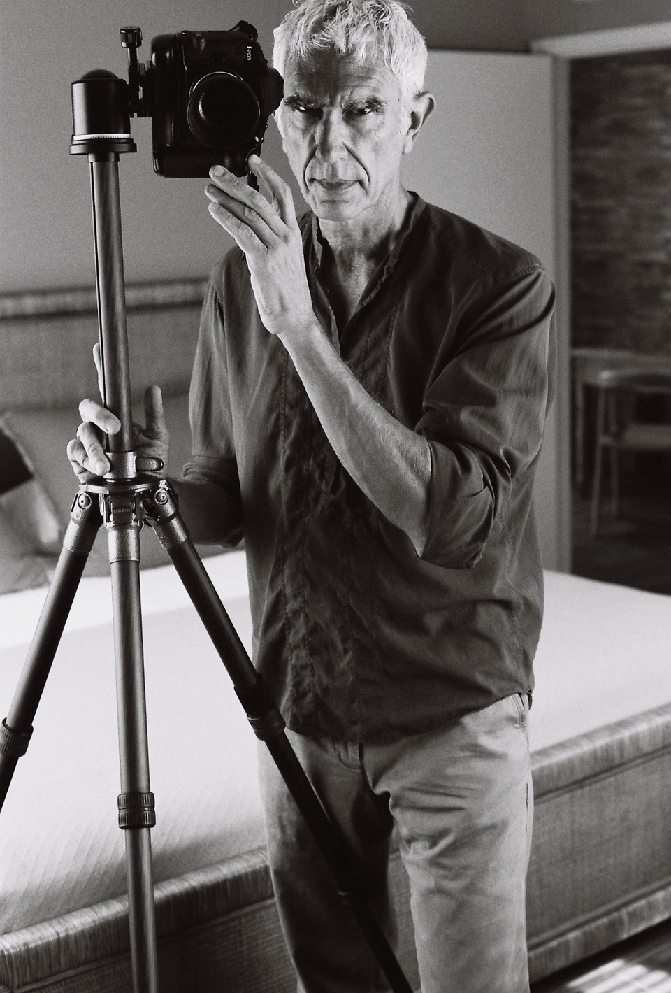 luigi cassinelli self-portrait 2023 with Canon eos 1-v