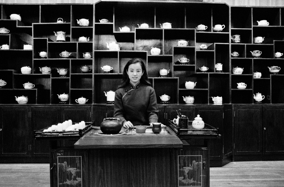 tea pots stand, Shanghai 1995
