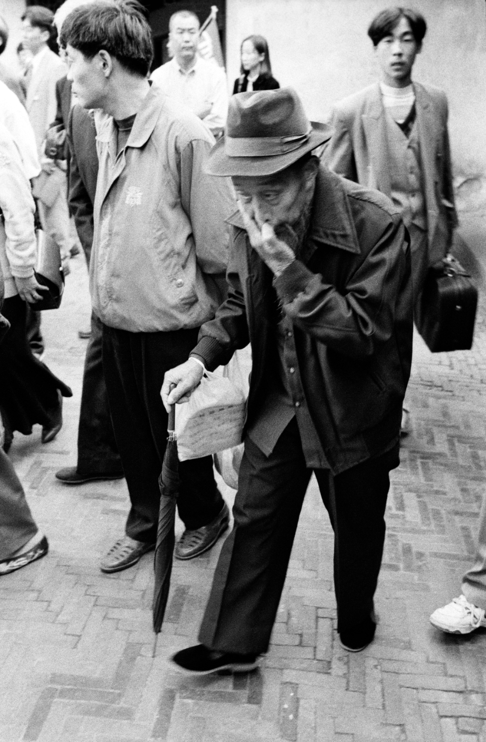 older man, Shanghai 1995